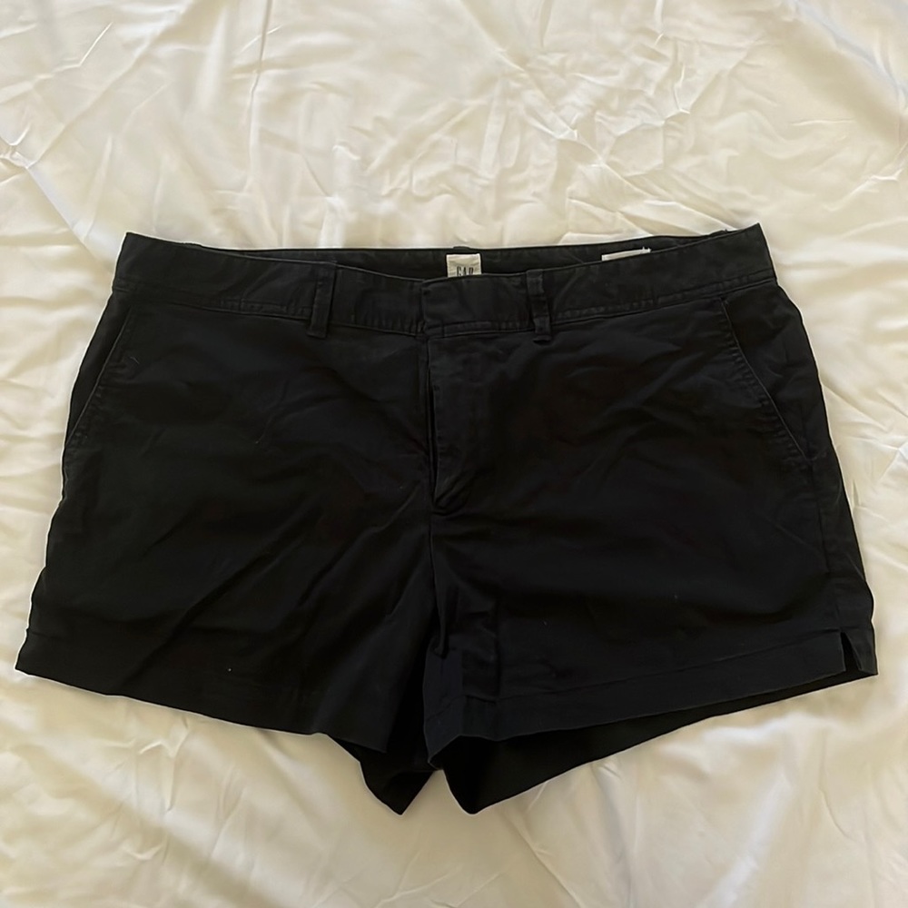 GAP 16 TALL Black khaki City Shorts 3” inseam